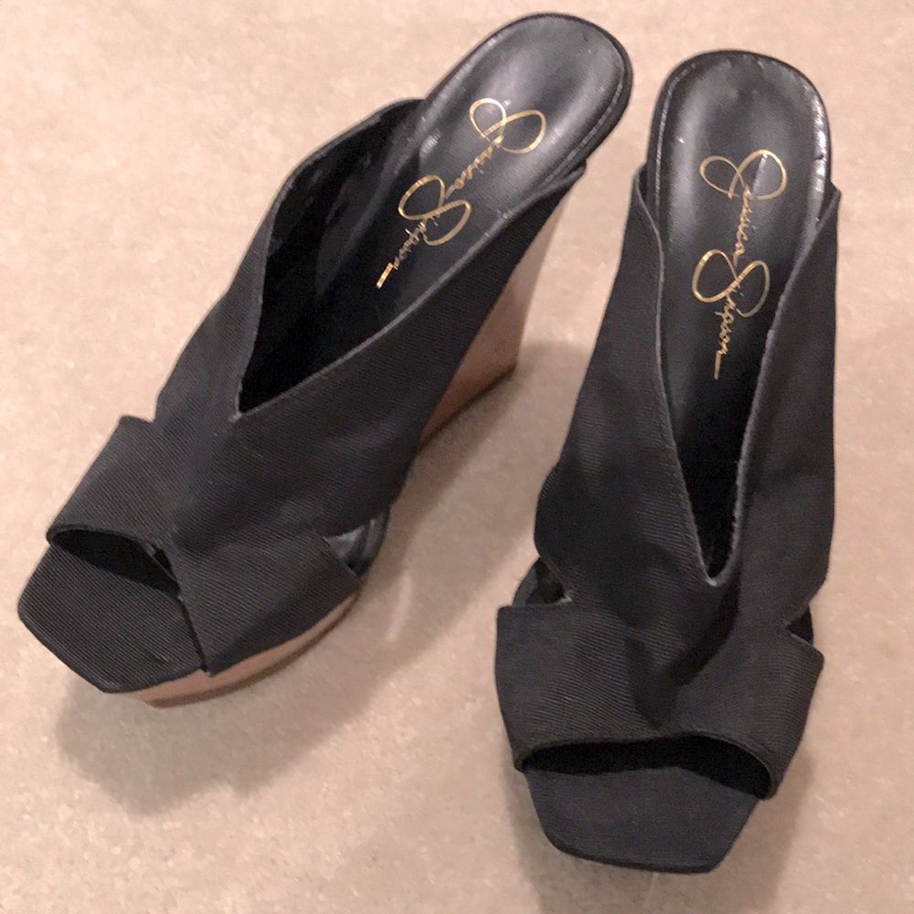 Jessica Simpson black strappy platform wedge